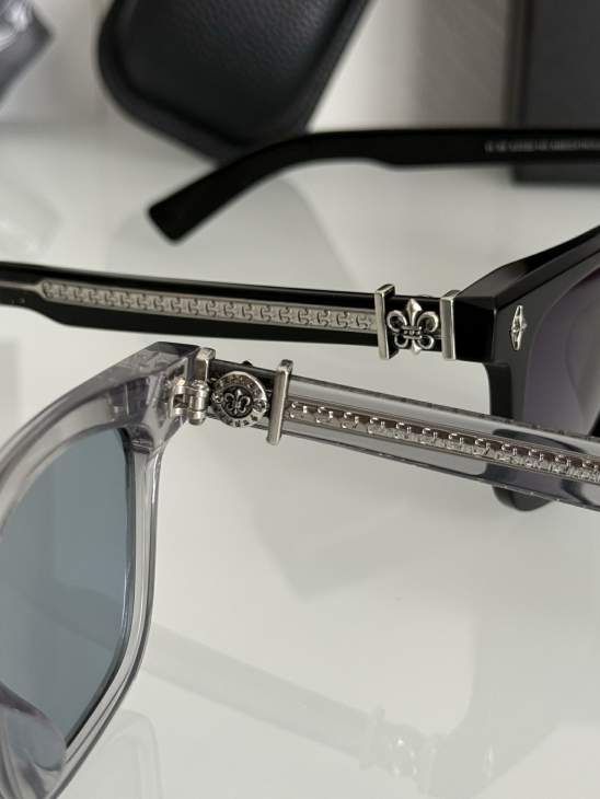 Picture of Chrome Hearts Sunglasses _SKUfw73375617fw